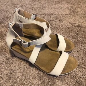 Lucky Brand Beige Suede Strappy Wedge Sandals - Women